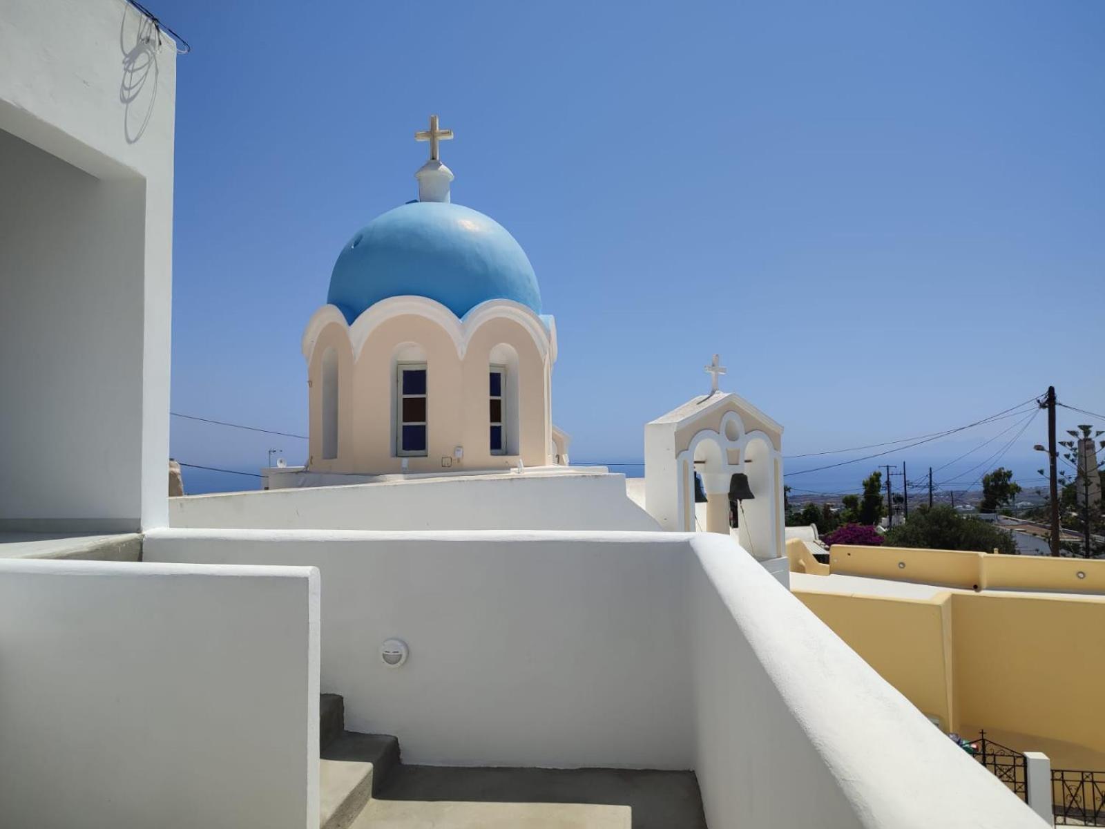 Fira Comfort Rooms Exterior photo