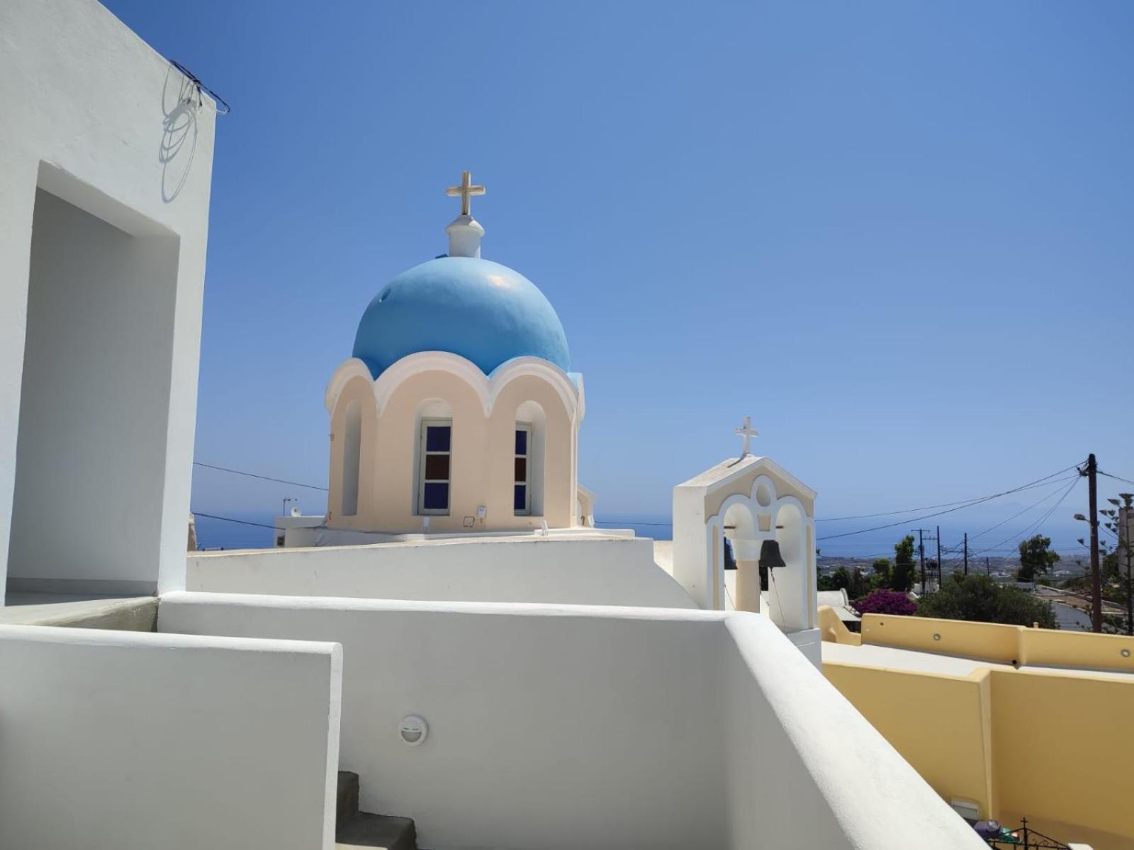 Fira Comfort Rooms Exterior photo