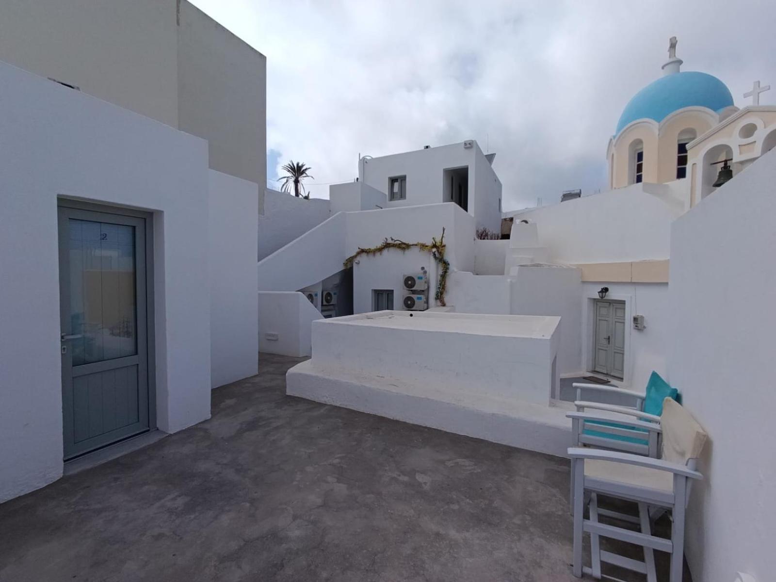 Fira Comfort Rooms Exterior photo